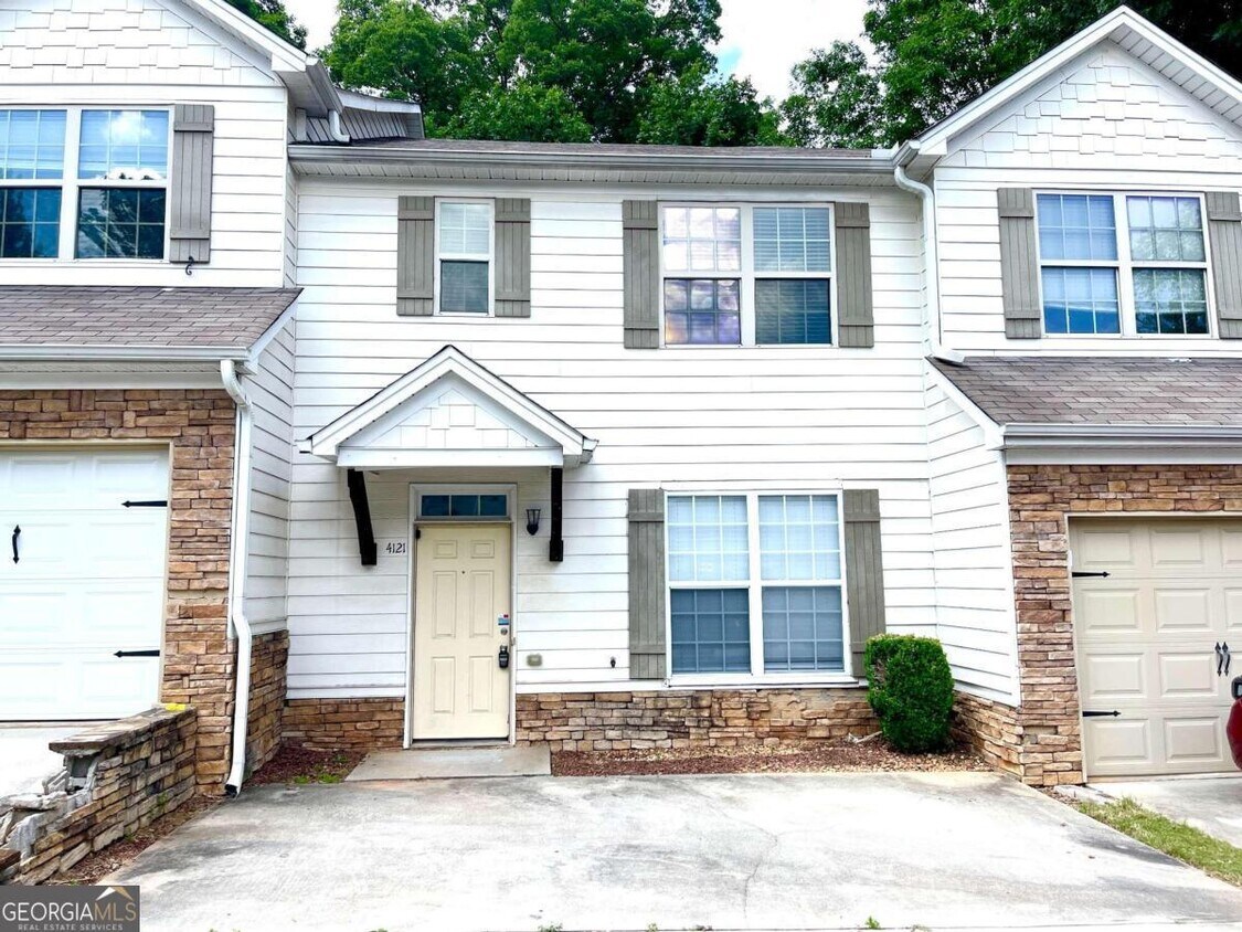 Foto principal - 4121 Stone Trace Dr