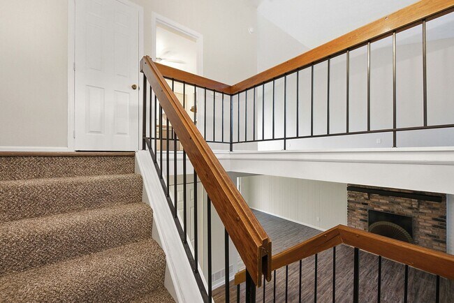 Foto del edificio - WESTWOOD - Spacious 3 bed 2.5 ba 2 car garage