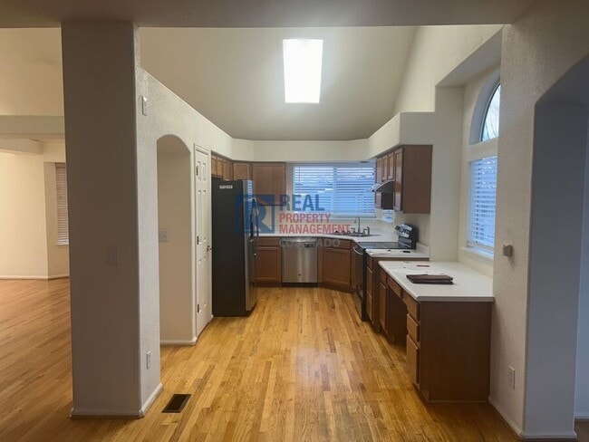 Foto del edificio - 9044 Edgewood St