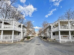Building Photo - 841 Frederica St NE