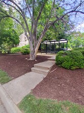Building Photo - 600 Reusens Rd