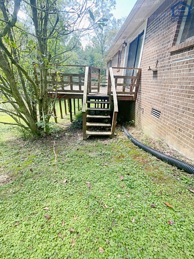 Foto del edificio - 2050 Wildwood Rd