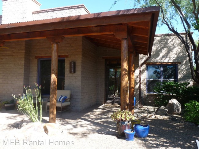 Building Photo - 11779 N Adobe Village Pl