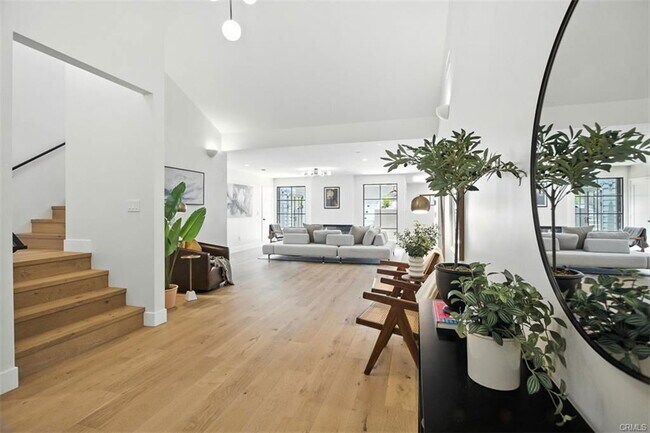 Foto del edificio - 3756 Goodland Ave