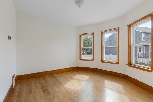Building Photo - 235 Webster Ave