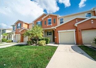 Building Photo - 5120 Adelaide Dr