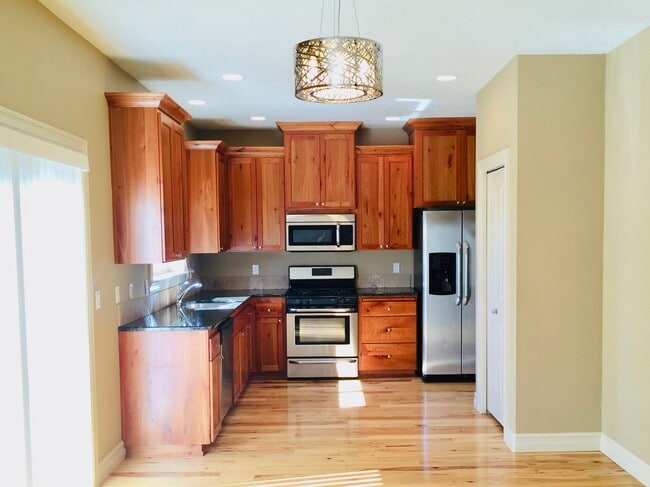 Foto del edificio - 2060 Kendra St