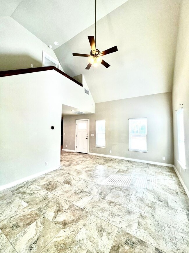 Building Photo - Riverside Bungalow