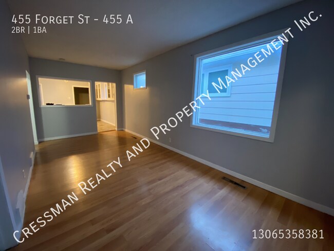 Photo du bâtiment - 2+ bedrooms in Regent Park UTILITIES INCLUDED