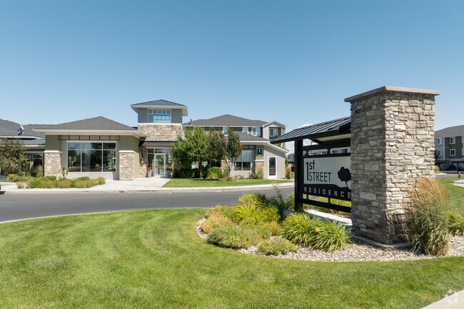 Leasing Office - The Residences at First Street