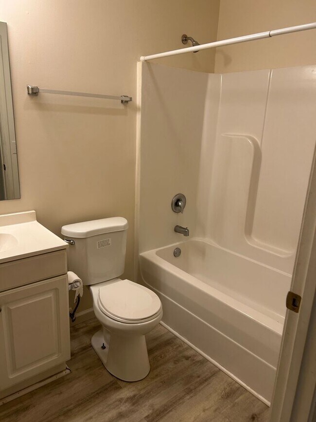 Building Photo - cute house