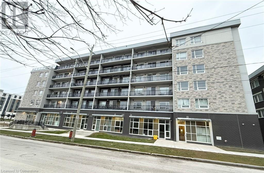 Photo principale - 275 Larch St
