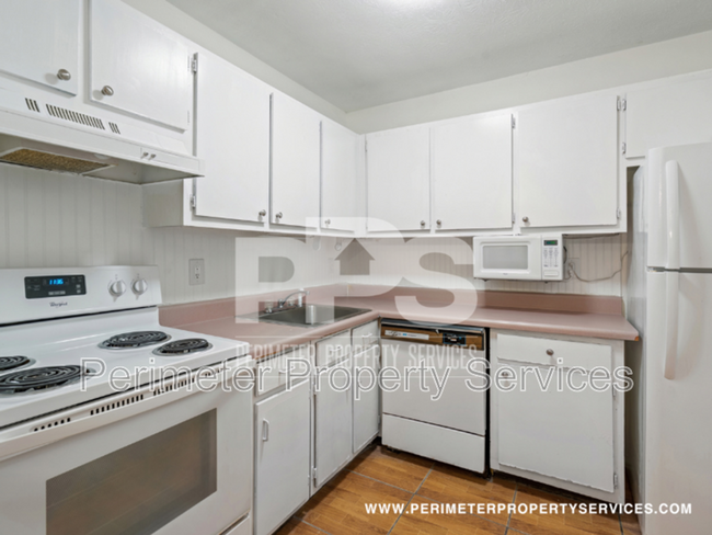 Foto del edificio - 737 Boggs Rd