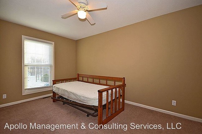 Building Photo - 3 br, 2.5 bath House - 4 Timber Creek Drive