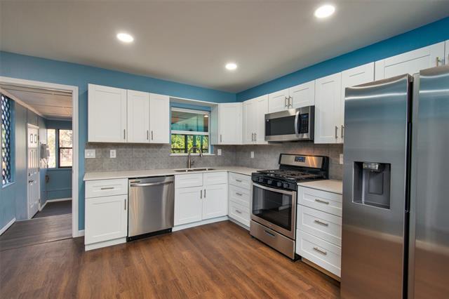 Foto del edificio - 1701 Merrywood Way