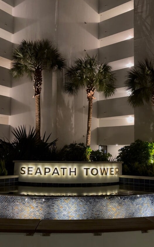 Foto del edificio - 322 Causeway Dr