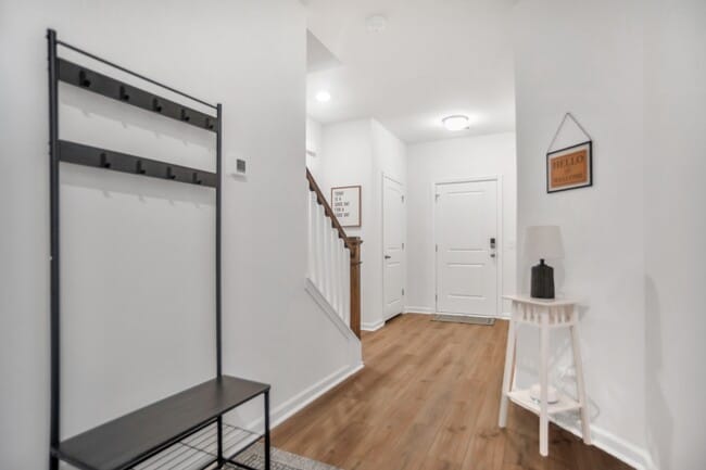 Building Photo - 214 Yorkshire Dr