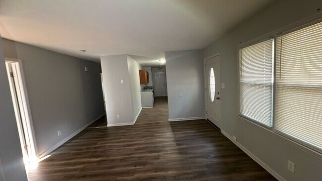 Building Photo - 4934 Potter Rd