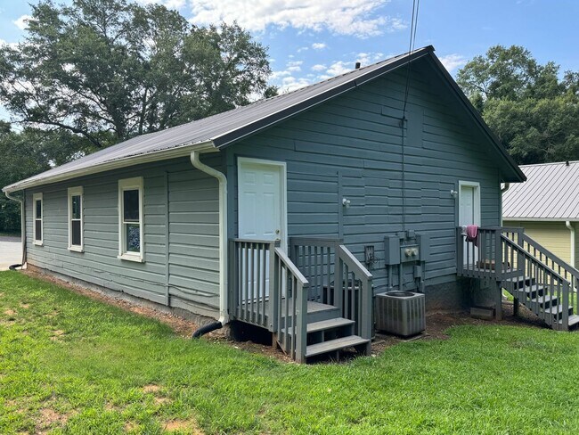 Building Photo - 1/1 Duplex in Shelby, NC