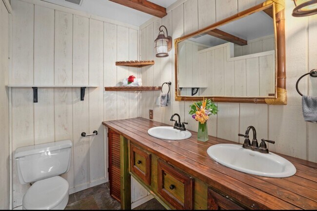 Foto del edificio - Kalaheo 3 bed 2 bath Condo