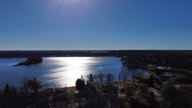 Foto del edificio - 11680 Bluebird Dr