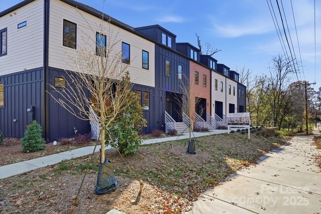 Foto del edificio - 1306 Carolyn Dr