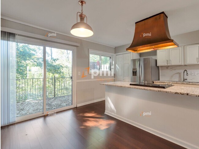 Foto del edificio - 3083 Colonial Way