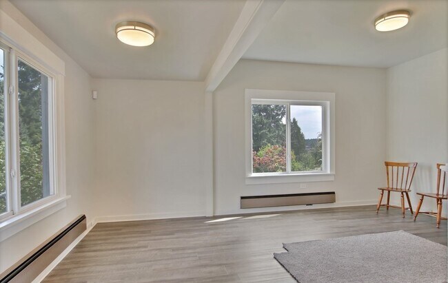 Building Photo - 1106 E 50th St
