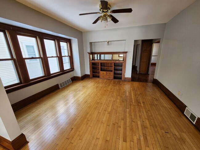 Building Photo - 2749-2751 N 44th St