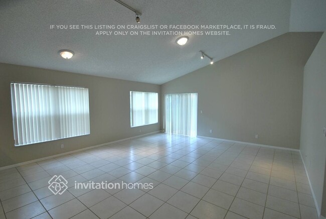 Building Photo - 8820 Lake Park Cir N