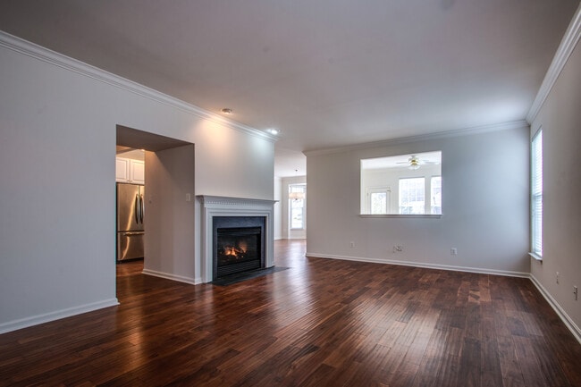 Building Photo - 30 Wanoma Cir