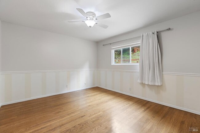 Foto del edificio - 700 Tamarack Dr