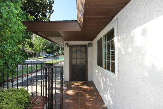 Building Photo - 1937 Monte Vista St