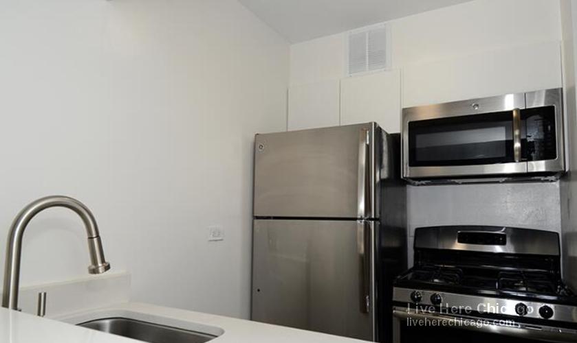 Primary Photo - 21 E Scott St