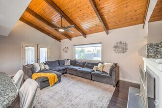 Building Photo - 2070 Irwin Cir