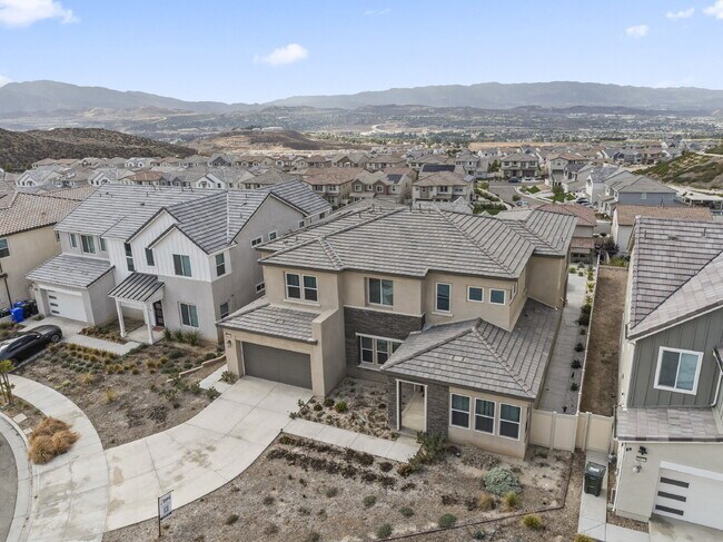 Foto del edificio - "Spacious Santa Clarita Sanctuary: 4-Bedro...