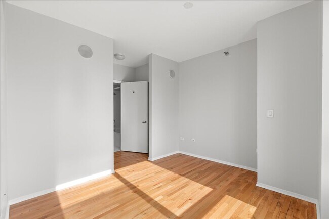 Foto del edificio - 701 S Wells St