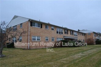 Building Photo - 2503 W 13 Mile Rd