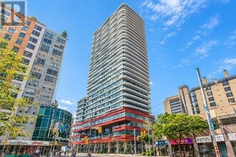Building Photo - 280 Dundas St W