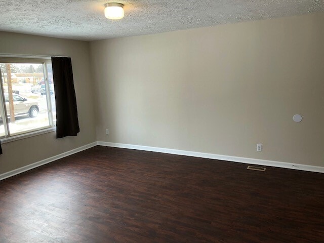 Building Photo - 6341 Osborn Dr