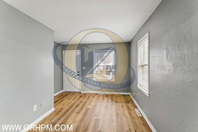 Building Photo - Available Now!! Half OFF First Month's Rent!