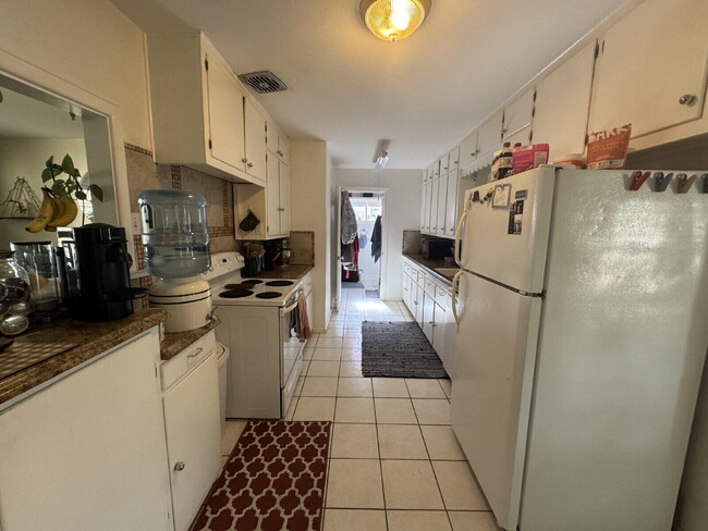 Building Photo - 3502 33rd St