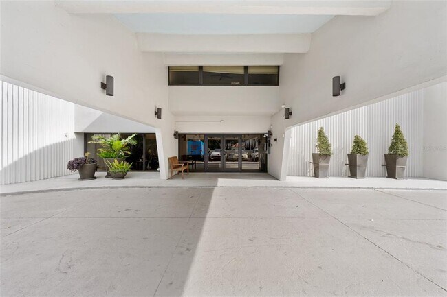 Foto del edificio - 4141 Bayshore Blvd