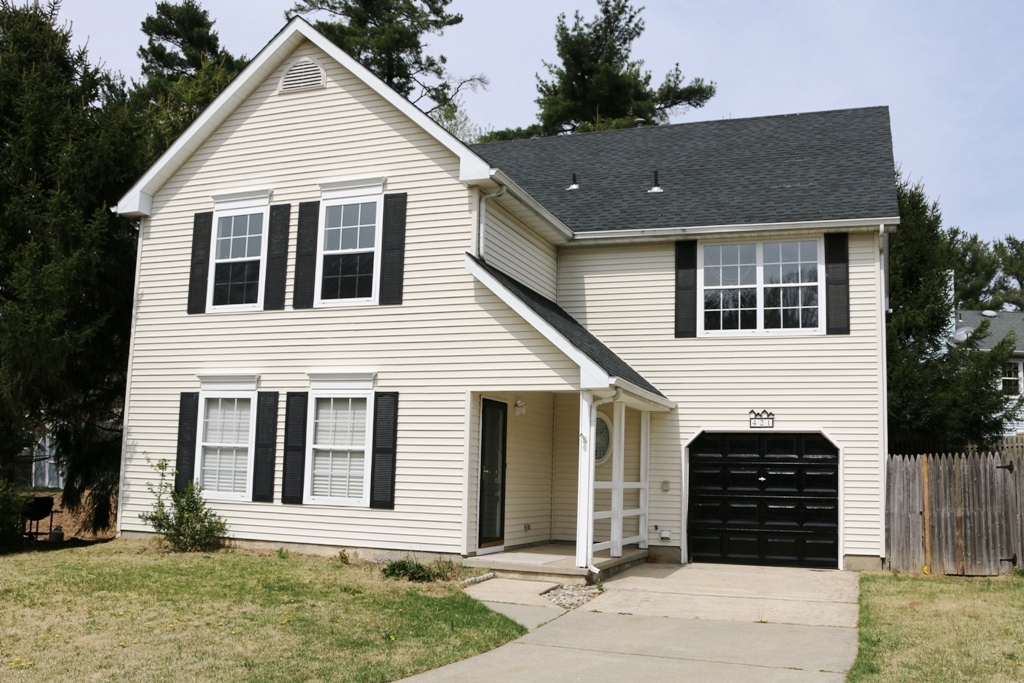 Primary Photo - 421 Amesbury Pl