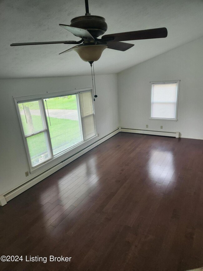 Foto del edificio - 6809 Shareith Dr