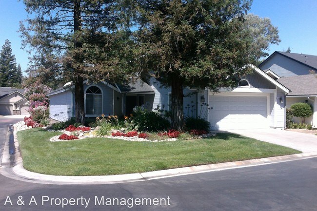 Building Photo - 3 br, 2 bath House - 9148 N. Woodlawn Dr.