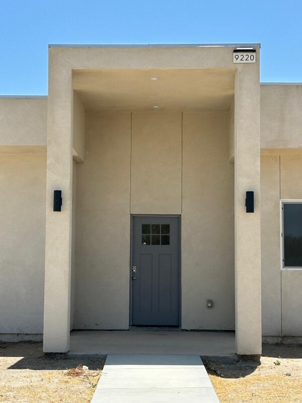 Building Photo - 9220 E Ave T 6
