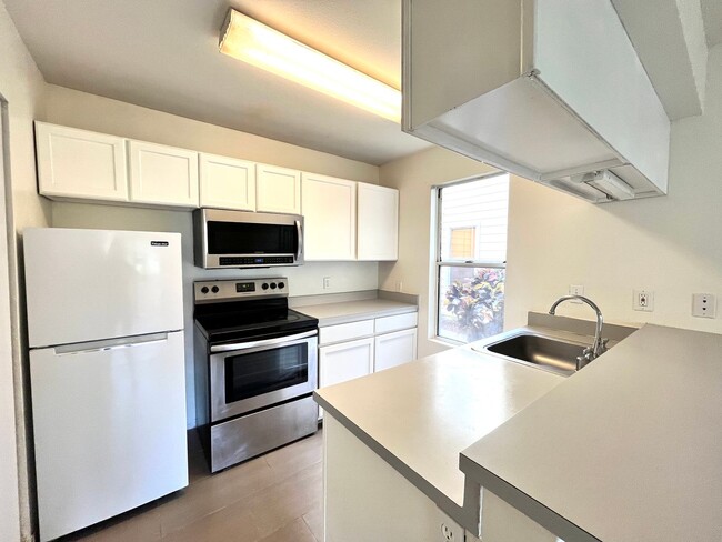 Foto del edificio - Fairway Terrace | Ground Floor 1BR/1BA Con...