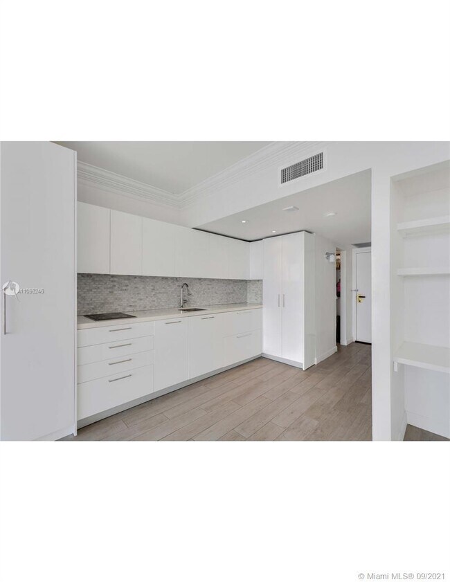 Foto del edificio - 555 NE 15th St