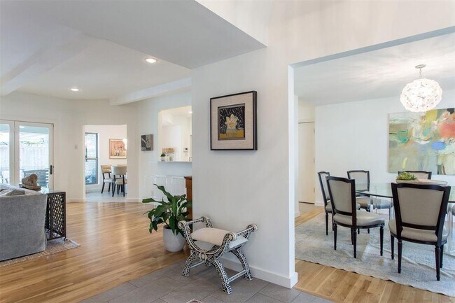 Foto del edificio - 7212 Glendora Ave